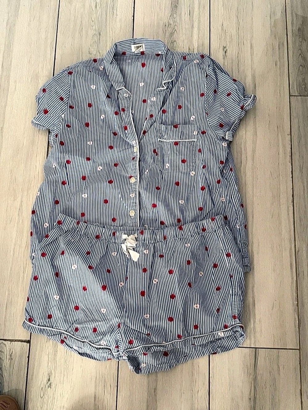 J.Crew Striped pajamas set Shorts and top
in Blue & Red Size apples ๐ Medium